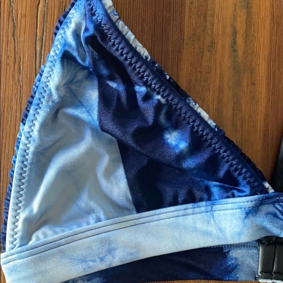 Made By Dawn blue tie dye triangle bikini top m - Picture 5 of 6